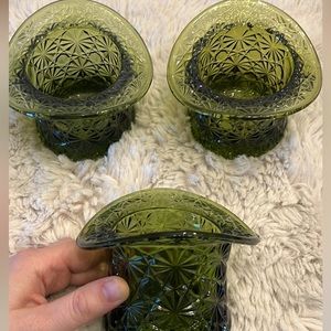 Set of 3 large Daisy and Button Vintage top hat vases